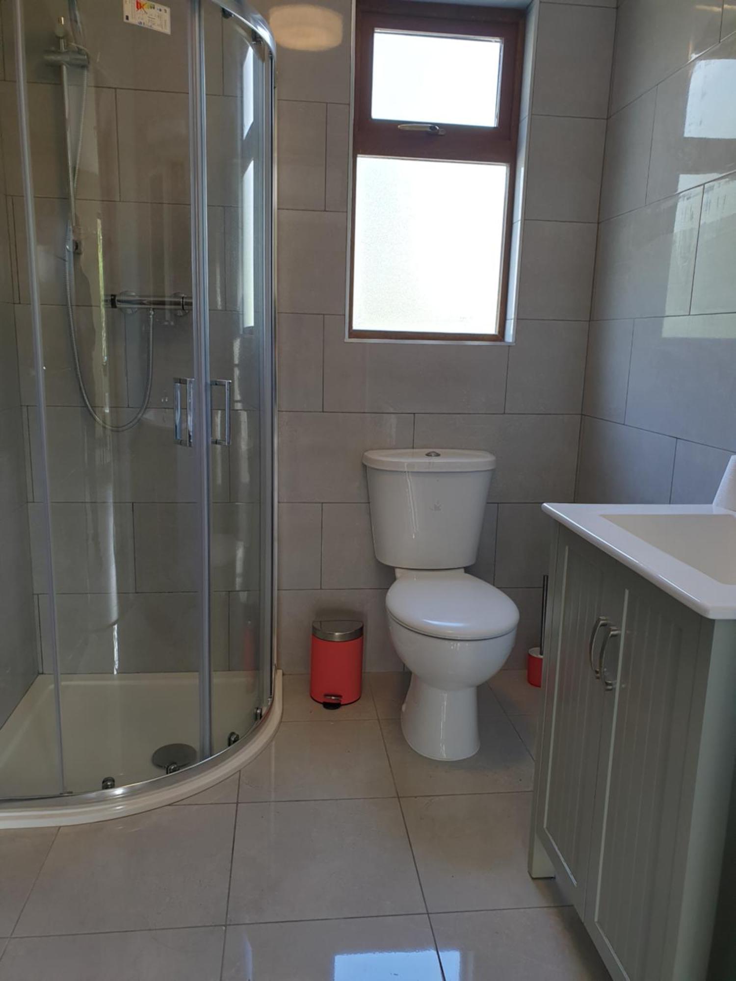 Dungloe Lakeside Lodging Apartment Екстериор снимка
